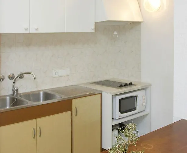 Bon Lloc Apartment *