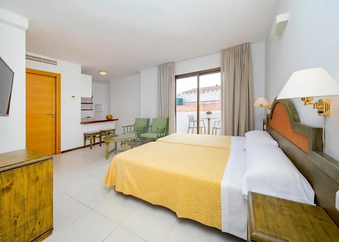 Bon Lloc Apartment *