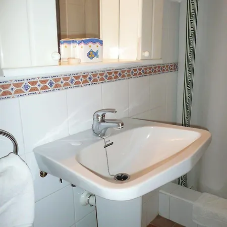Bon Lloc Apartment *