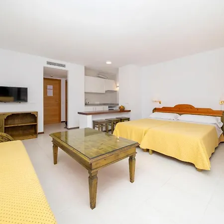 Bon Lloc Apartment *