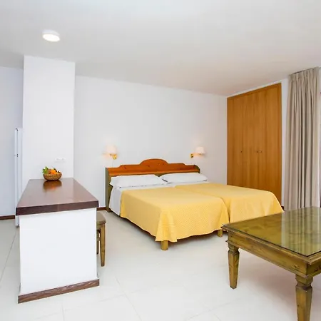 Bon Lloc Santa Eularia des Riu