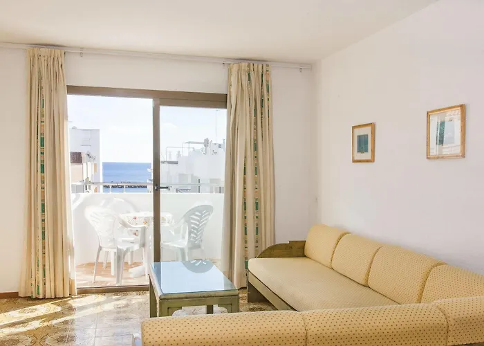 Bon Lloc Santa Eularia des Riu